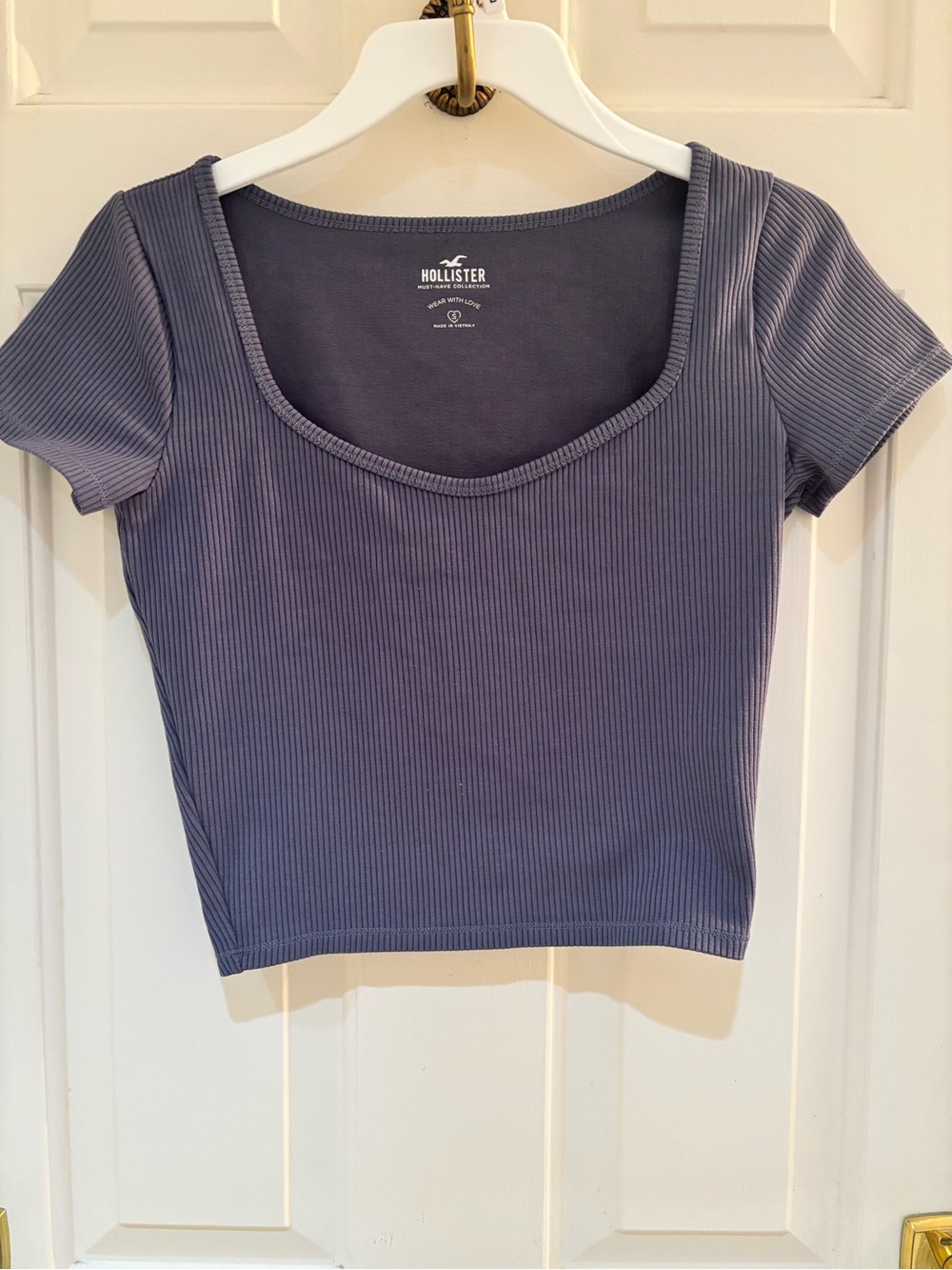 Hollister Ribbed Scoop-Neck Crop Top in Slate